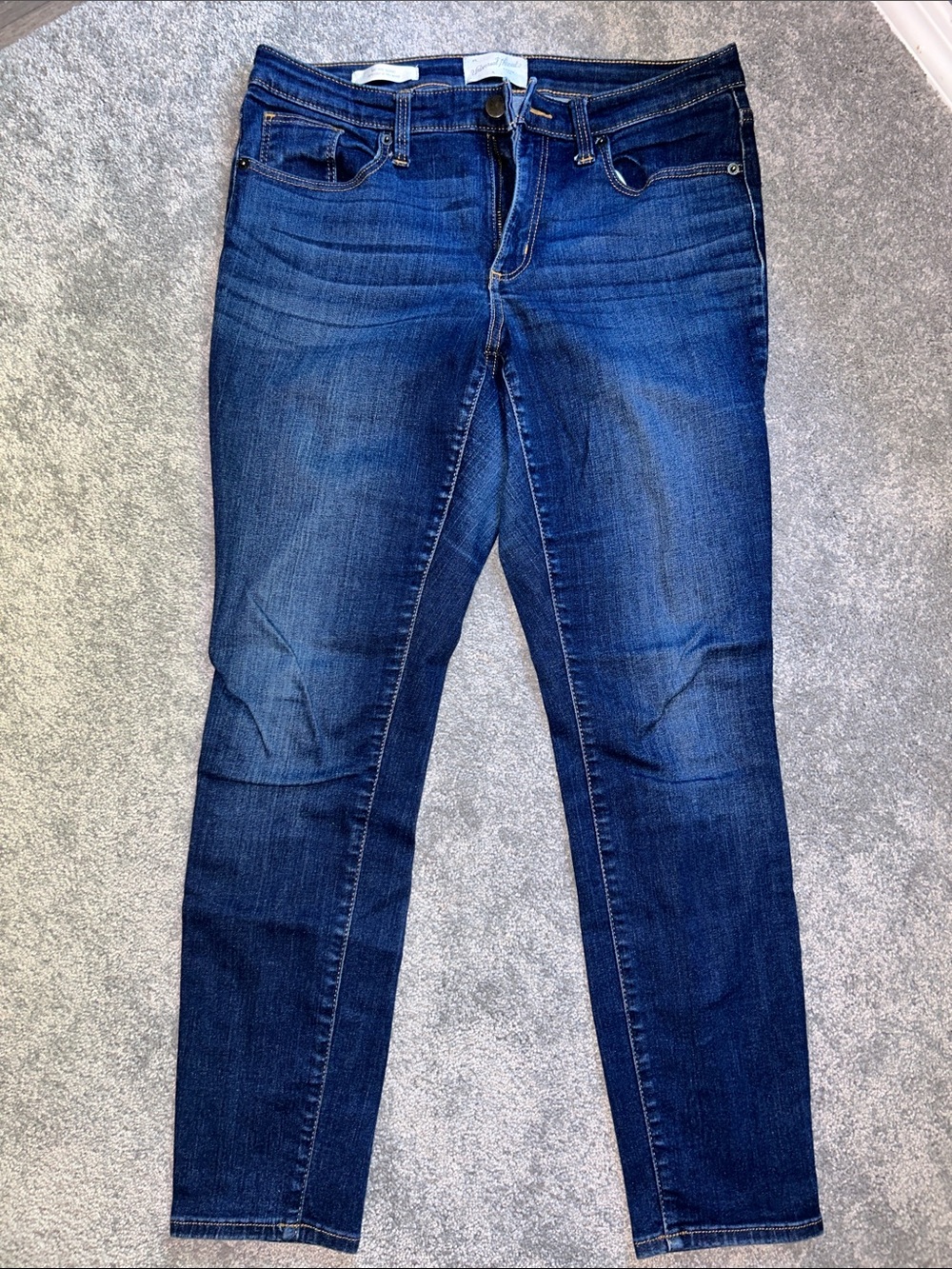 Universal Thread Dark Blue Skinny Jeans